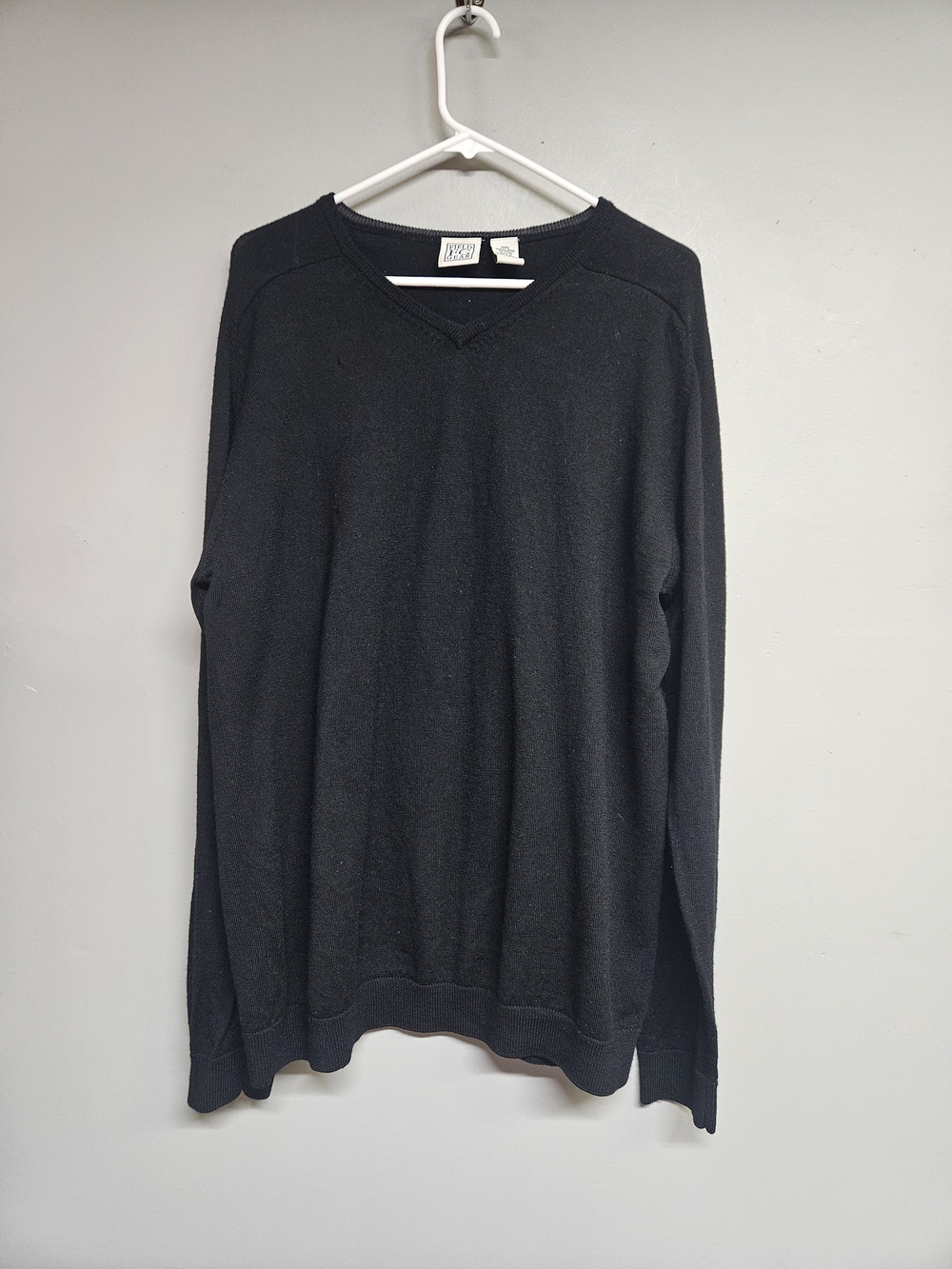 FieldnGear Men's Black Wool V-Neck Sweater - Classic Knit Tall Xl
